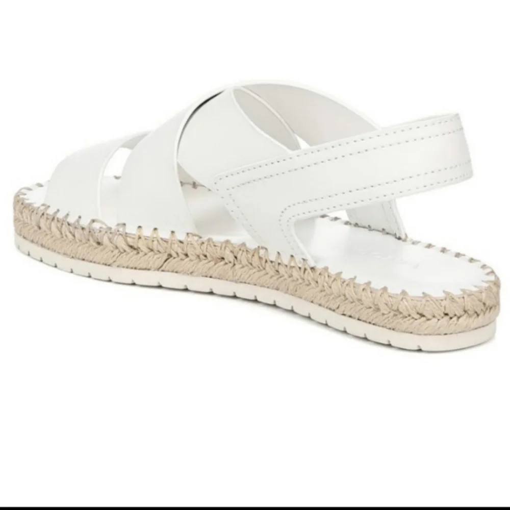 VINCE White Leather Sandals - Picture 3 of 11